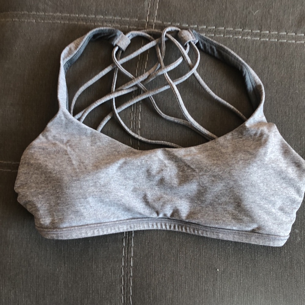 Lululemon free to be wild sports bra